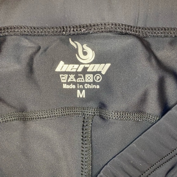 Beroy | Womens Bike Shorts with 3D Gel Padded, Cycling, Size M, VGUC - Picture 3 of 7